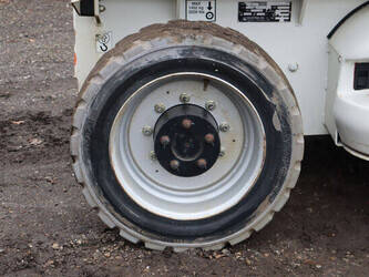 2013-jlg-m3369-44283772