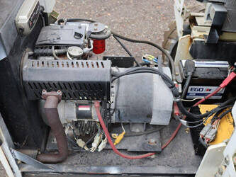 2013-jlg-m3369-44283800