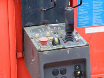 2013-jlg-m3369-44283808