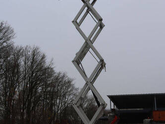 2013-jlg-m3369-44283816