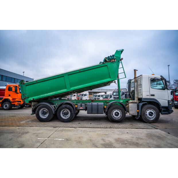 2011 فولفو FMX 420-44283835