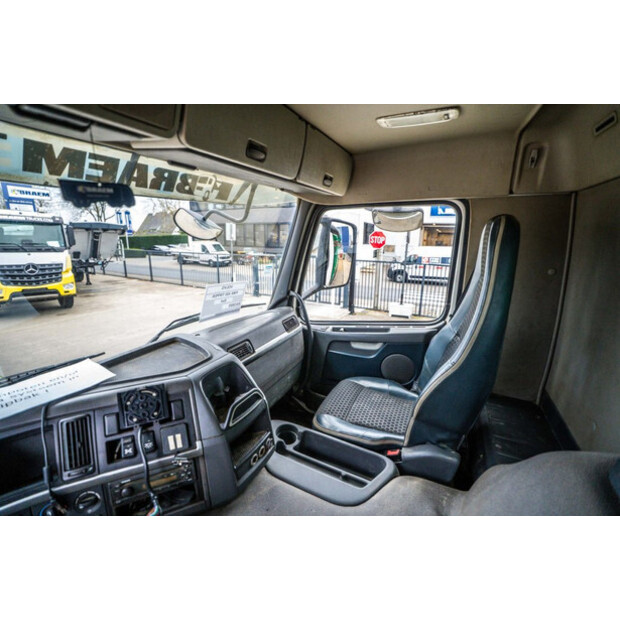 2011 فولفو FMX 420-44283868