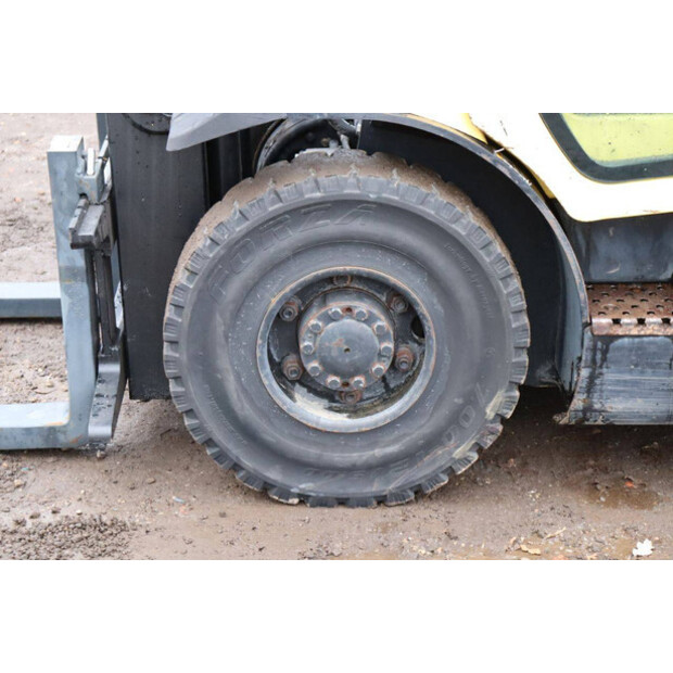 2006 Hyster H2.5FT-44283973