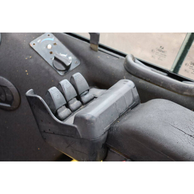 2006 Hyster H2.5FT-44283985