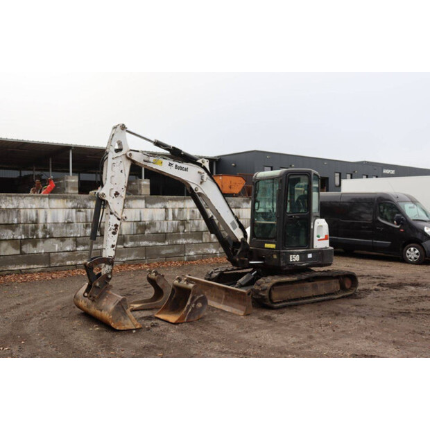 2014 BOBCAT E50-44284049
