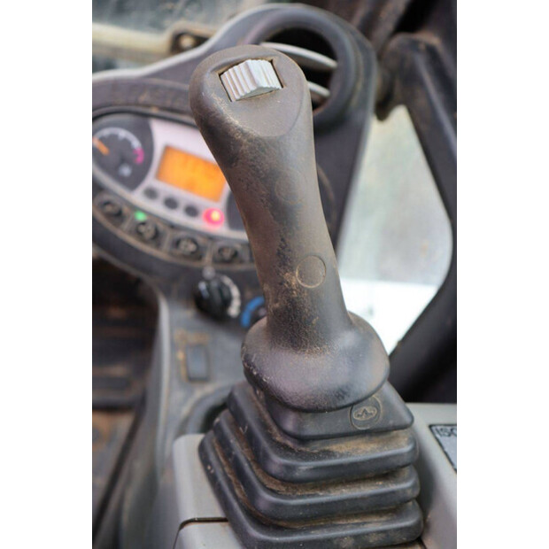 2014 BOBCAT E50-44284081