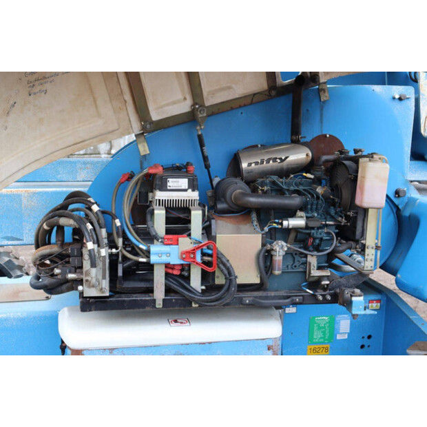 2013 نيفتي HR21DE-44284217