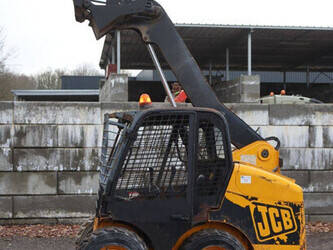 2002-jcb-160-44284303