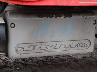 2013-nifty-hr21d-44284320