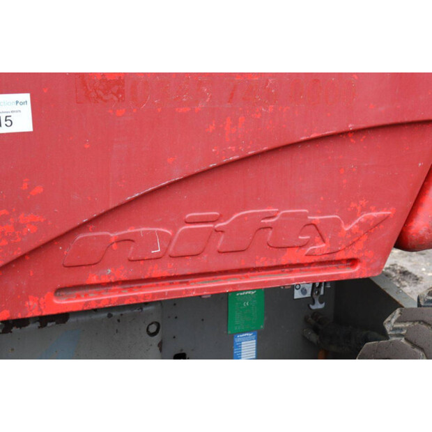 2013 نيفتي HR21D-44284321