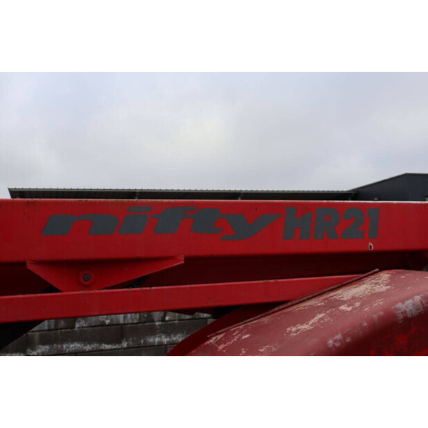 2013 نيفتي HR21D-44284322