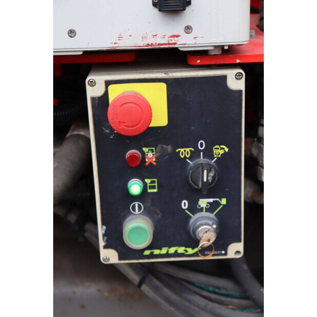 2013 نيفتي HR21D-44284328