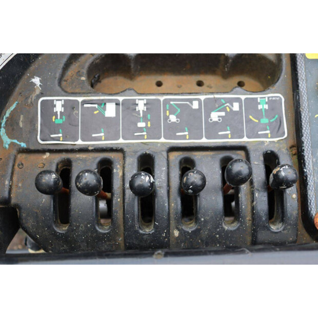 2013 نيفتي HR21D-44284338