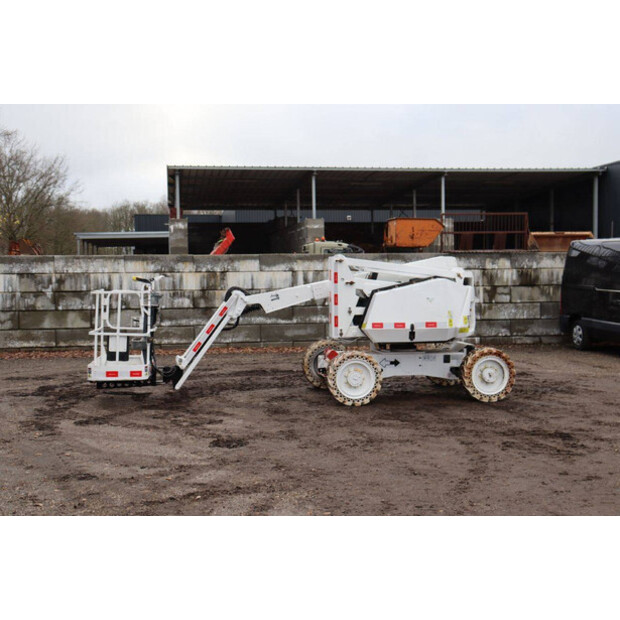 2012 جيه ال جي 340AJ-44284349