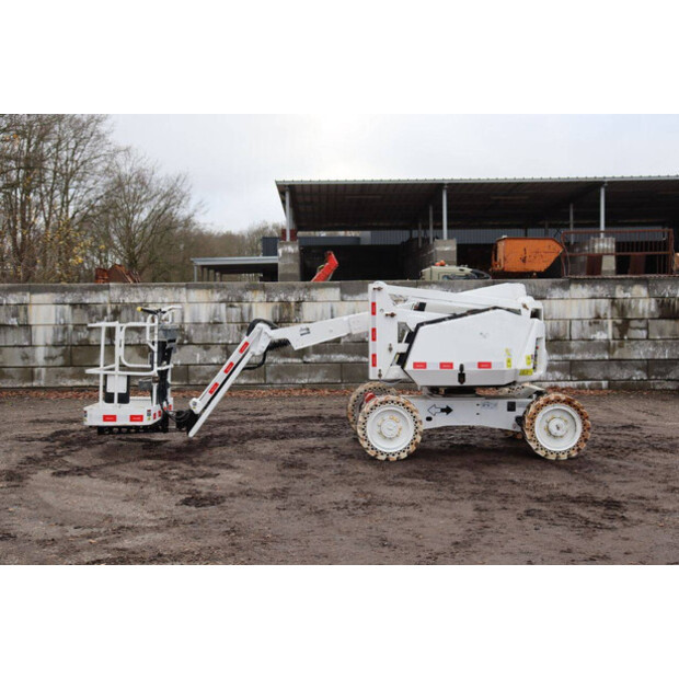 2012 جيه ال جي 340AJ-44284350