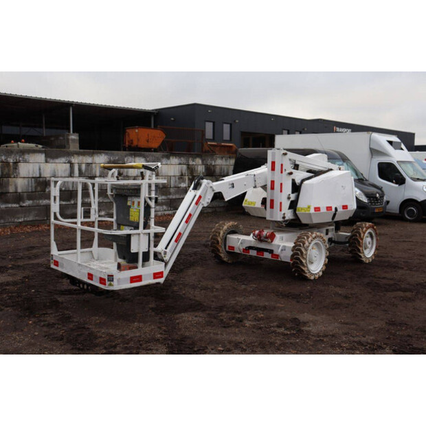 2012 جيه ال جي 340AJ-44284357