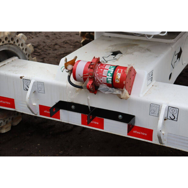 2012 جيه ال جي 340AJ-44284360