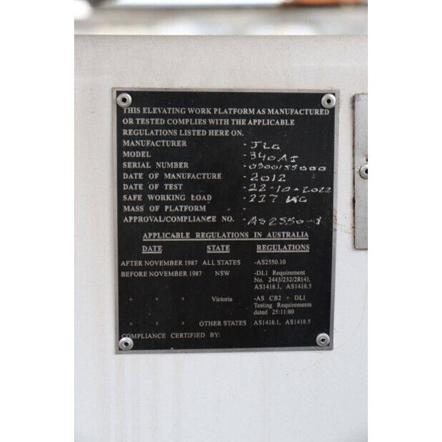 2012 جيه ال جي 340AJ-44284364