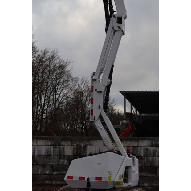 2012 جيه ال جي 340AJ-44284385