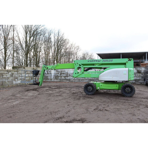 2015 NIFTY HR28DE-44284426