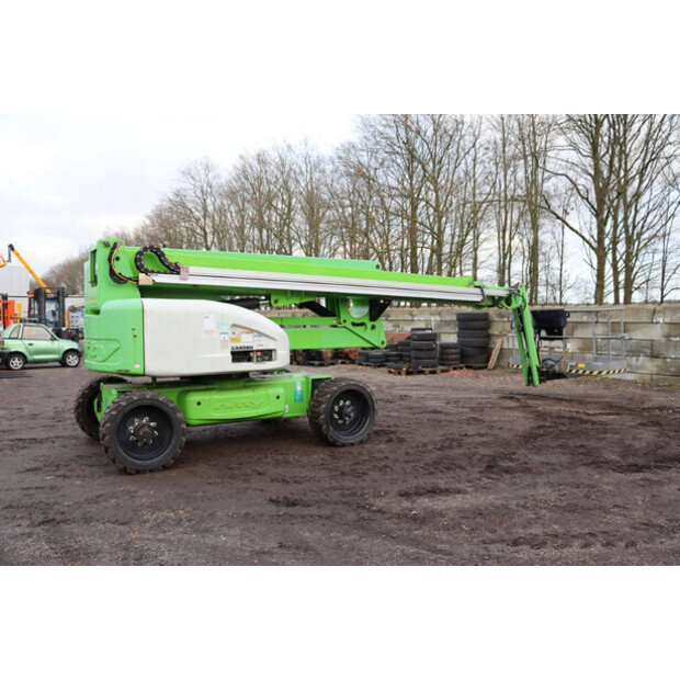 2015 NIFTY HR28DE-44284429