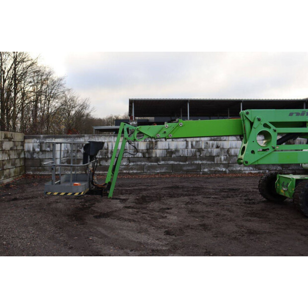 2015 NIFTY HR28DE-44284433