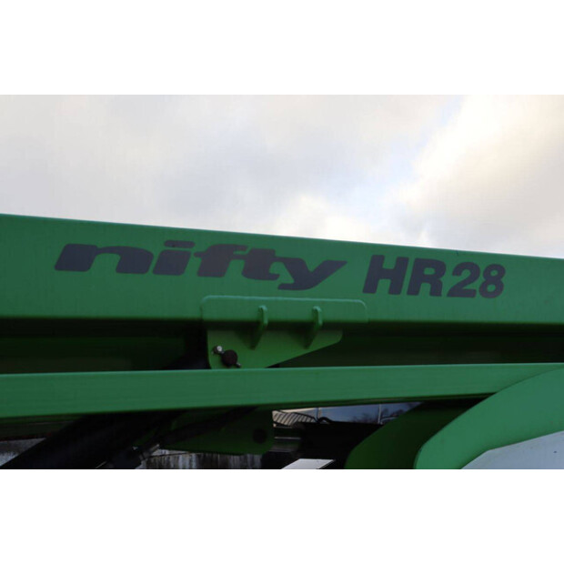 2015 NIFTY HR28DE-44284437