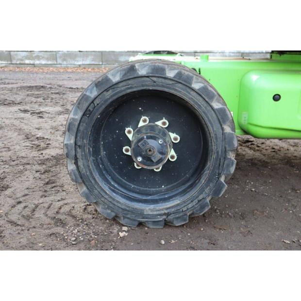 2015 NIFTY HR28DE-44284438