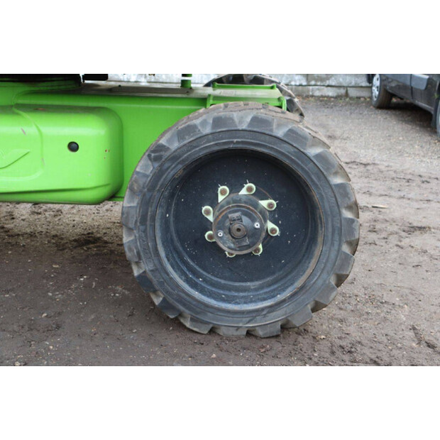 2015 NIFTY HR28DE-44284439