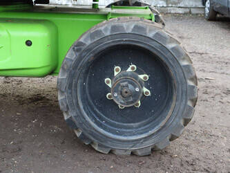 2015-nifty-hr28de-44284439