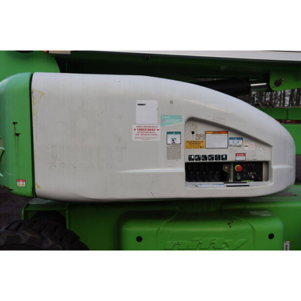 2015 NIFTY HR28DE-44284445