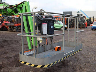 2015-nifty-hr28de-44284455