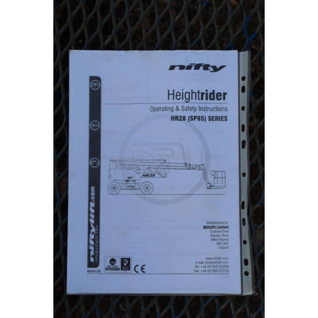 2015 NIFTY HR28DE-44284464