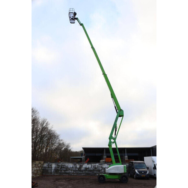 2015 NIFTY HR28DE-44284467