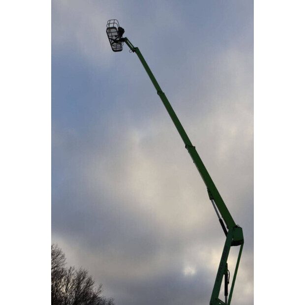 2015 NIFTY HR28DE-44284472