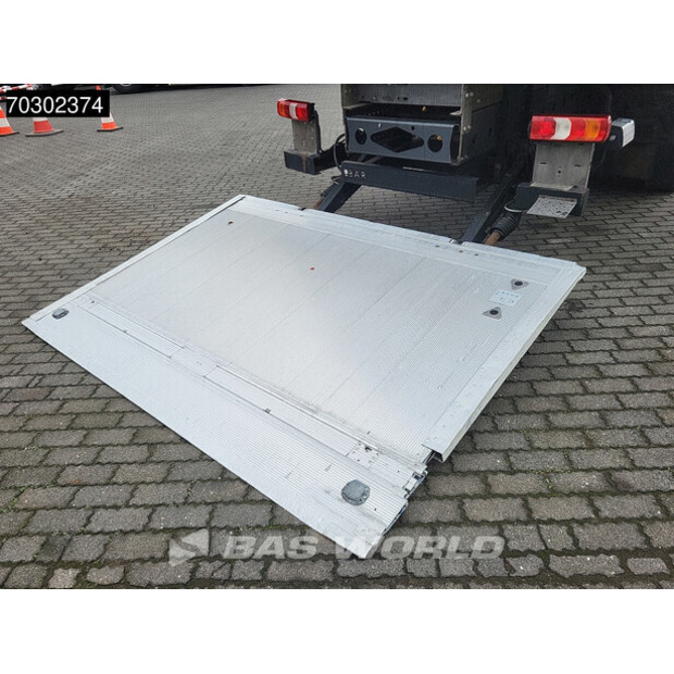 2017 Mercedes-Benz Atego 1624-44284621