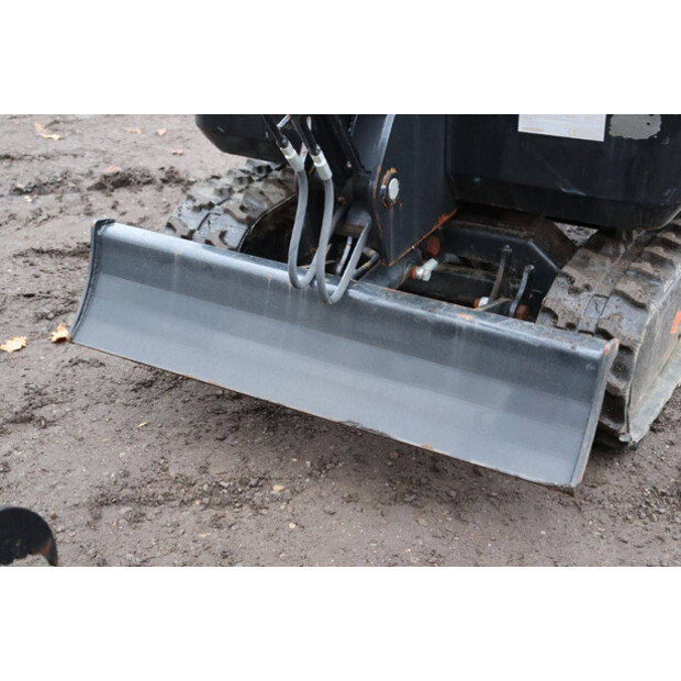 2024 إف إف إندستريال ME18-44284809