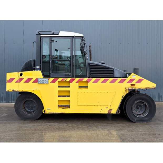 2005 بوماج BW24R-44284818