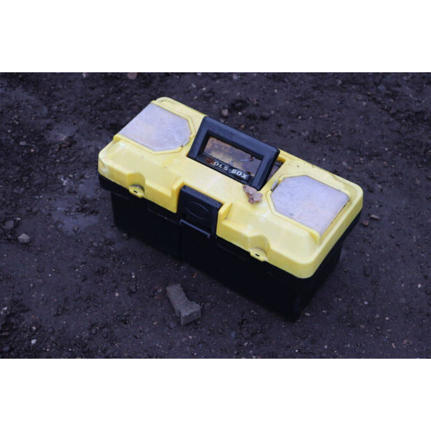 2024 إف إف إندستريال ME18-44284831