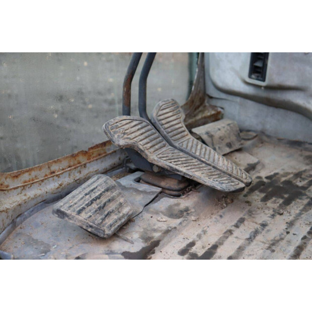 2010 New Holland E115SR-44284921