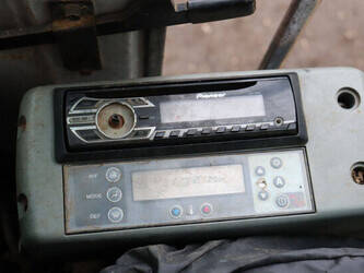 2010-new-holland-e115sr-1394190-44284928