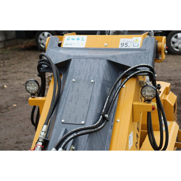 2025 ماك برو MP-S805-44284984