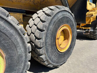 2001-volvo-a40d-1394195-44285127