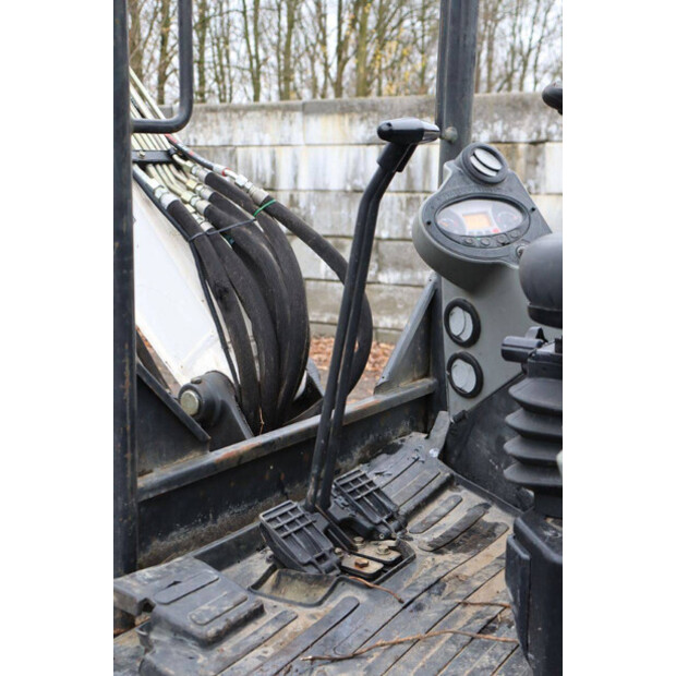 2016 BOBCAT E50-44285533