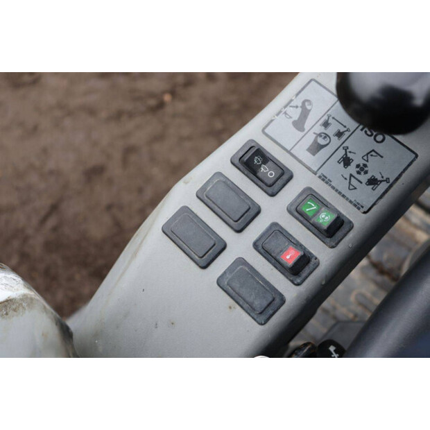 2016 BOBCAT E50-44285544