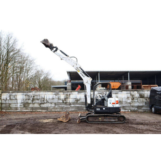 2016 BOBCAT E50-44285548