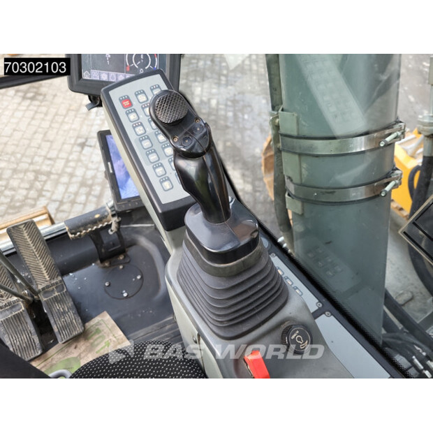 2016 Liebherr R946 LC-44285698