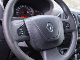 2017-renault-master-1394224-44285798