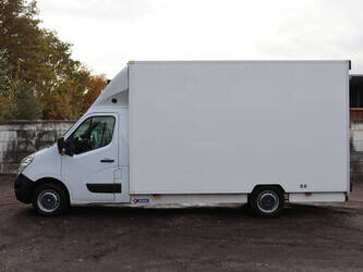 2016-renault-master-1394226-44285833