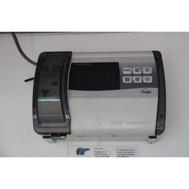 2016 رينو Master-44285876